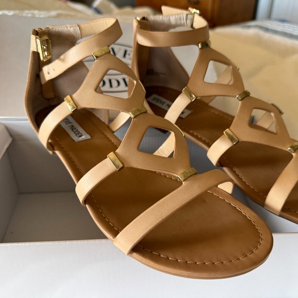 Steve Madden size 9 women's sandals tan leather